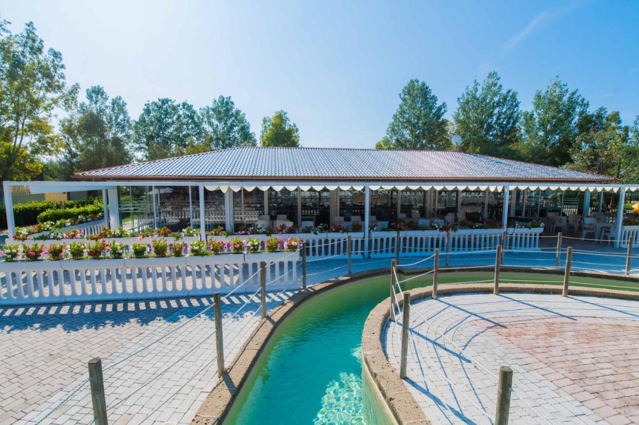 Camping Le Palme Marina Di Bibbona Exterior foto