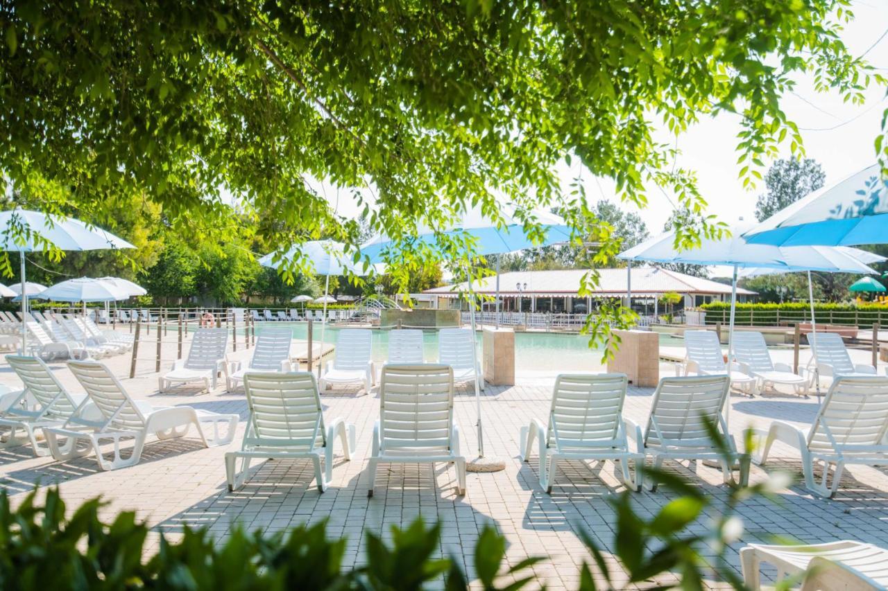 Camping Le Palme Marina Di Bibbona Exterior foto